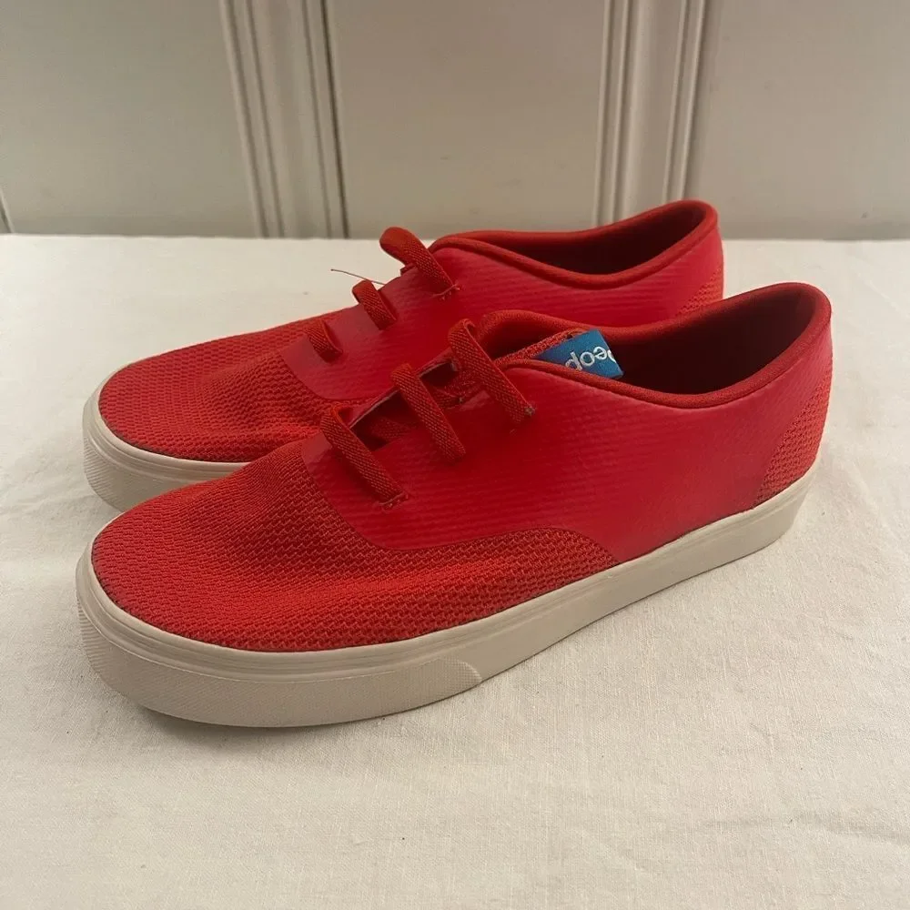 People Boys Red Sneakers Size 3‎